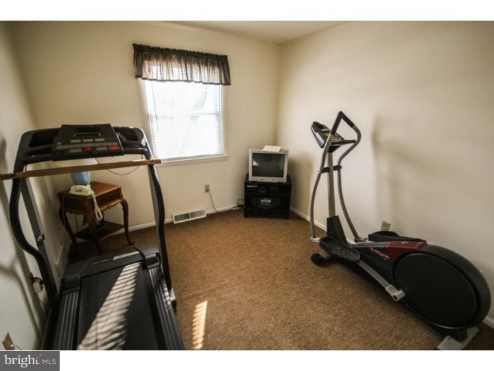1571 Deer Run Road Warminster, PA 18974 - Photo 19 of 25 Bedroom 3