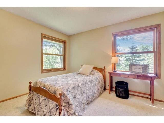 19500 Vine Ridge Road Shorewood, MN 55331 - Photo 12 of 18