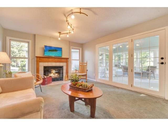 19500 Vine Ridge Road Shorewood, MN 55331 - Photo 8 of 18