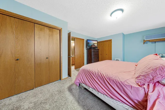 $290,000 | 1128 Highland Avenue, Northfield, MN 55057