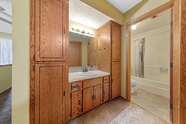 $290,000 | 1128 Highland Avenue, Northfield, MN 55057