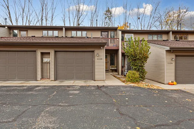 $290,000 | 1128 Highland Avenue, Northfield, MN 55057