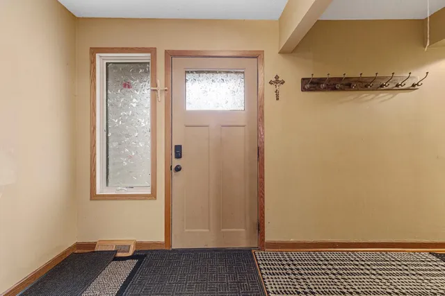 $290,000 | 1128 Highland Avenue, Northfield, MN 55057