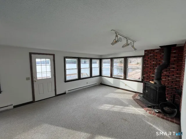 $2,200 | 71 Ellington Road, Tolland, CT 06084