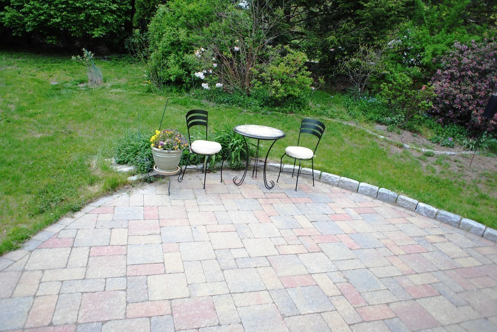 9 Willis Road Sudbury, MA 01776 - Photo 10 of 27 Gallery Image 10