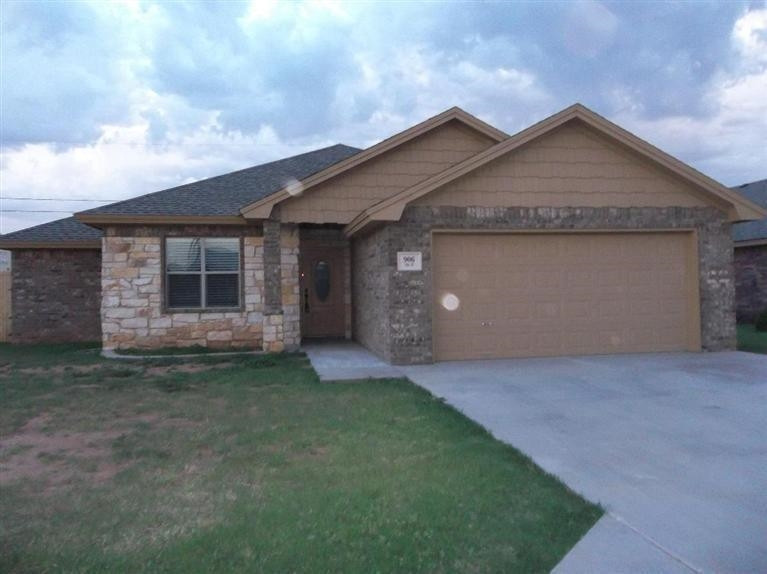 906 11th Street Wolfforth, TX 79382 - Photo 1 of 10 Photo 1