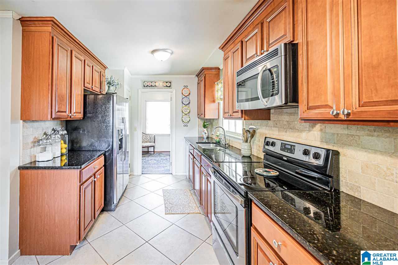 100 Stoneview Road Birmingham, AL 35210 - Photo 10 of 38