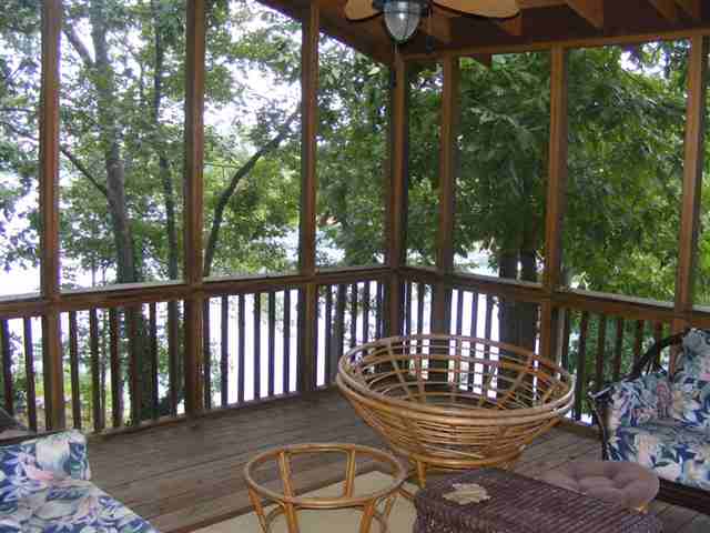588 Reed Creek Point Hartwell, GA 30643 - Photo 4 of 18