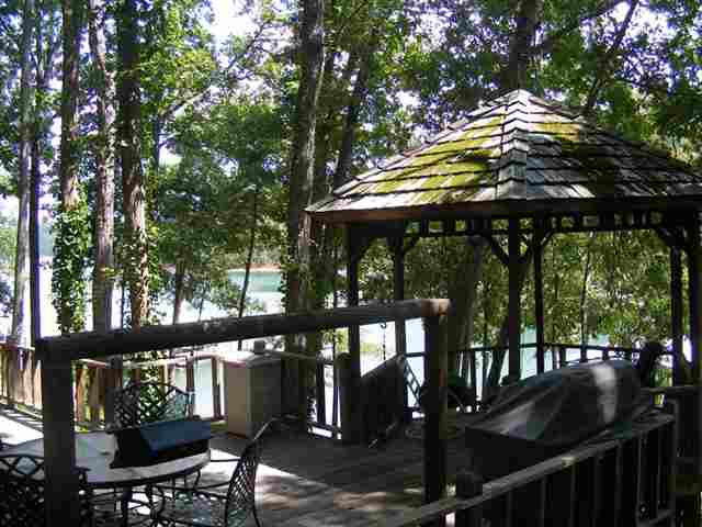 588 Reed Creek Point Hartwell, GA 30643 - Photo 10 of 18