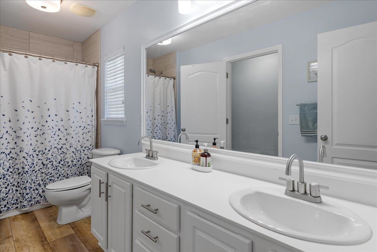 8086 Ronds Pointe Court Tallahassee, FL 32312 - Photo 17 of 41 Gallery Image 17
