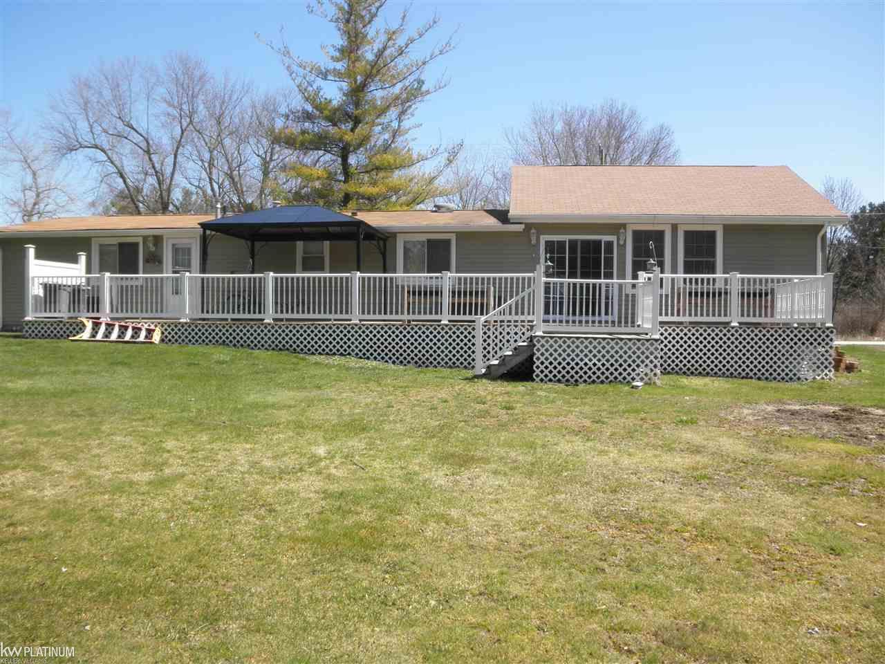 4801 Fish Road Smiths Creek, MI 48074 - Photo 5 of 25