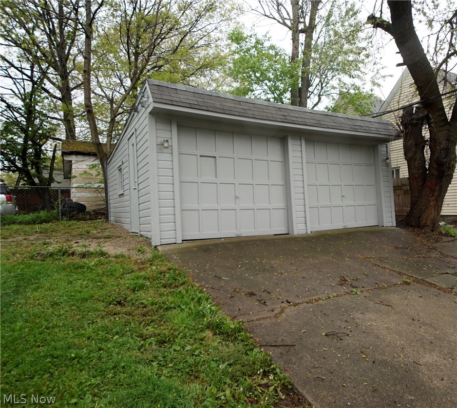 11904 Triskett Road Cleveland, OH 44111 - Photo 25 of 25 Gallery Image 25