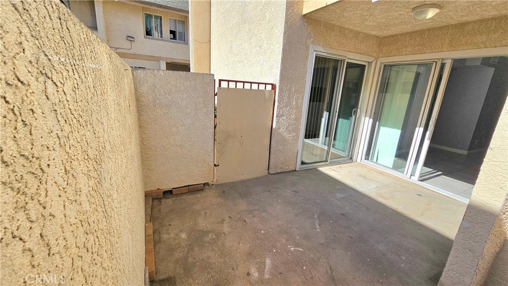 7641 Reseda Boulevard, Unit 87 Reseda, CA 91335 - Photo 30 of 37 a view of a bathroom