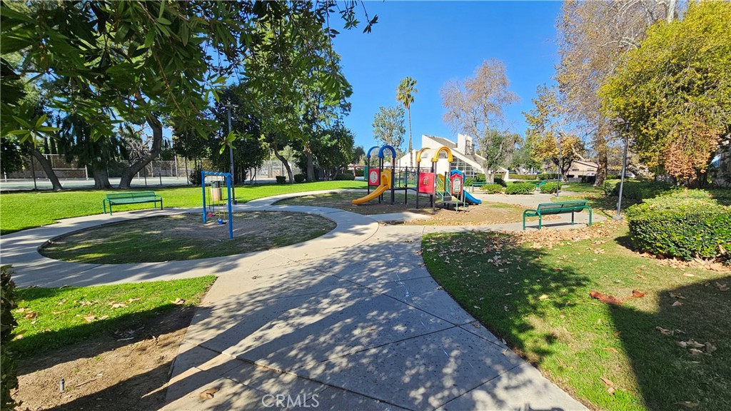 7641 Reseda Boulevard, Unit 87 Reseda, CA 91335 - Photo 34 of 37 a view of a park