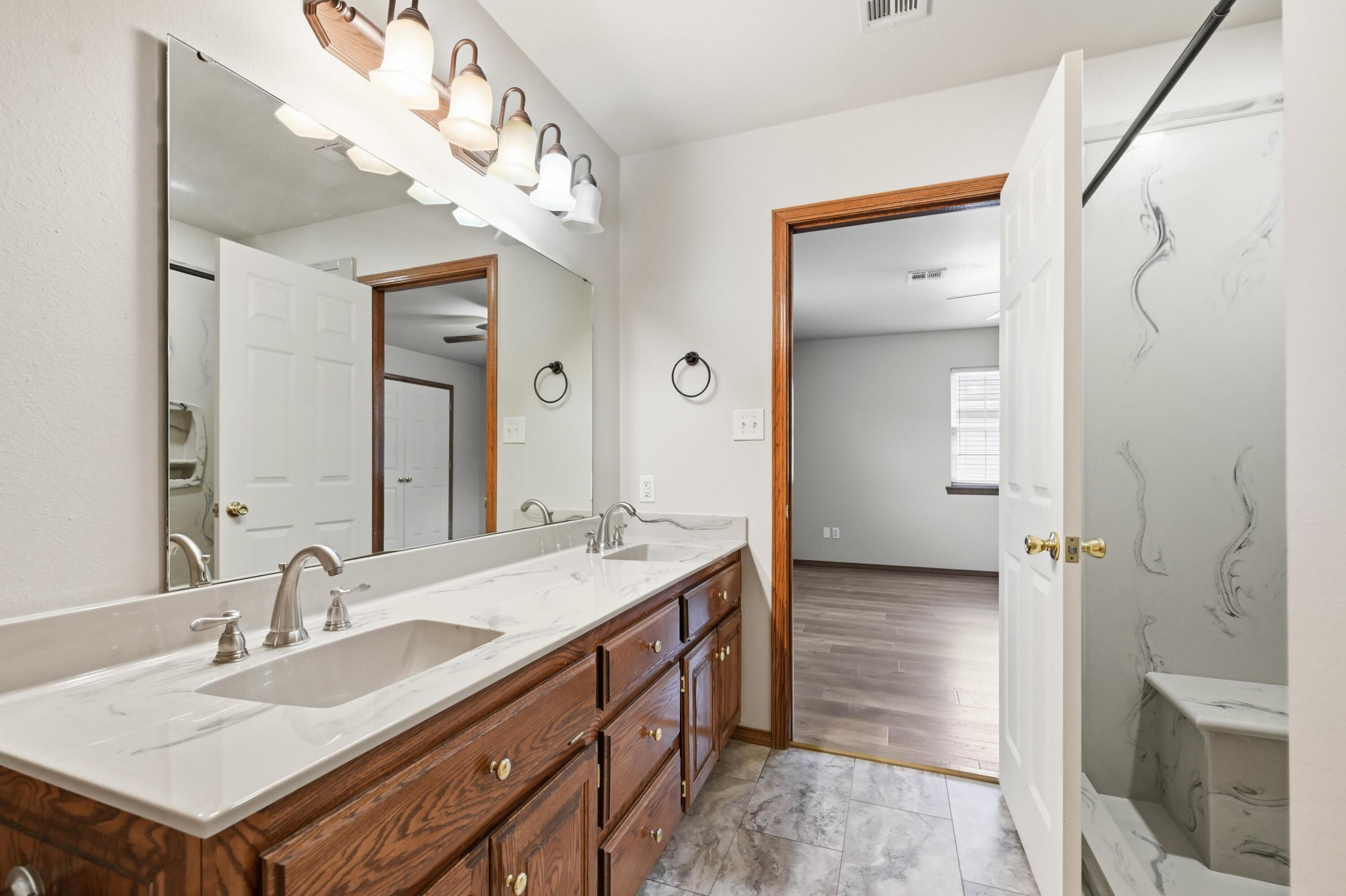 1317 Fox Ridge Lane Neosho, MO 64850 - Photo 30 of 45 030