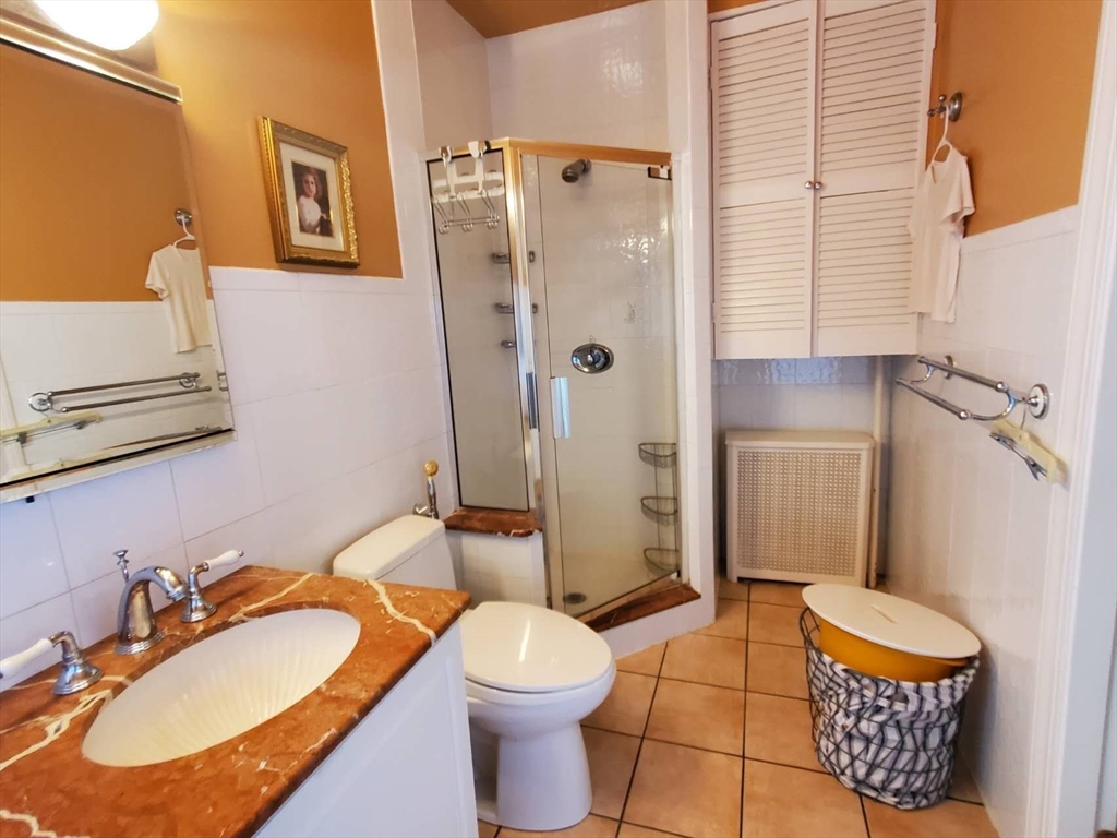139 Beaconsfield Road, Unit 4 Brookline, MA 02445 - Photo 20 of 24 Gallery Image 20