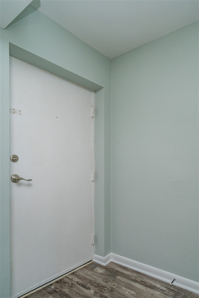 528 Pine Ridge Place Raleigh, NC 27609 - Photo 4 of 25 Photo 4