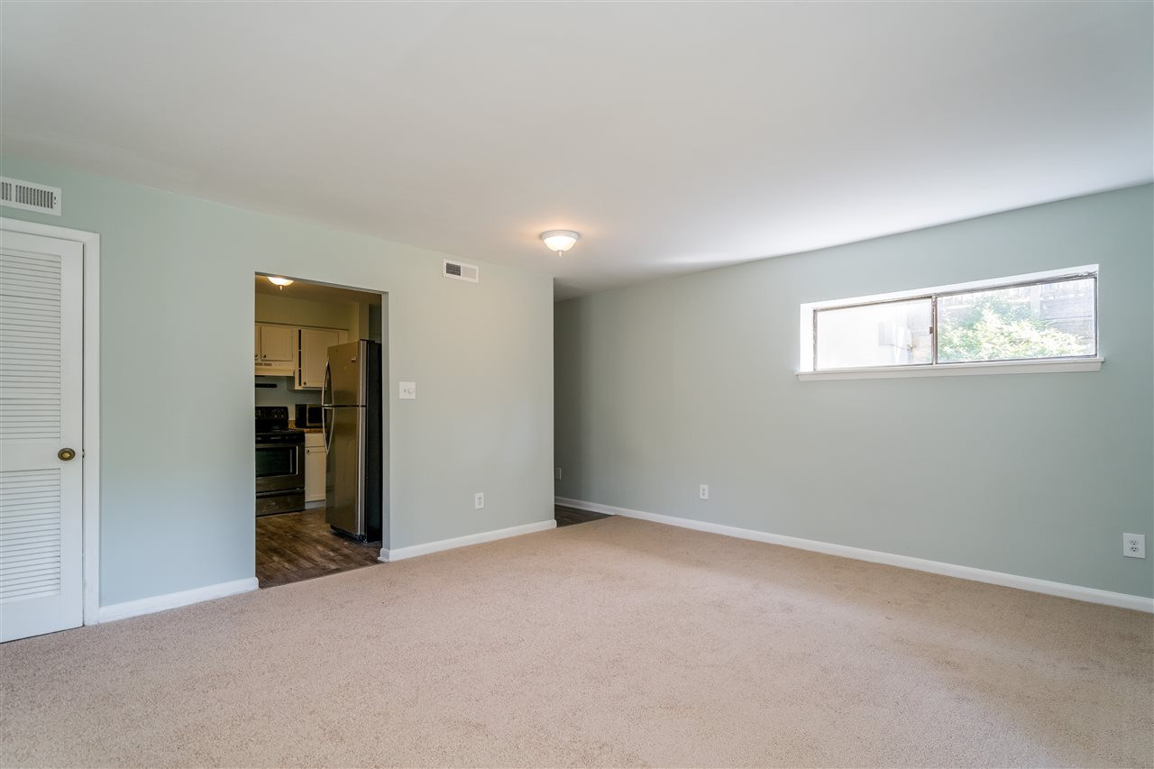 528 Pine Ridge Place Raleigh, NC 27609 - Photo 7 of 25 Photo 7