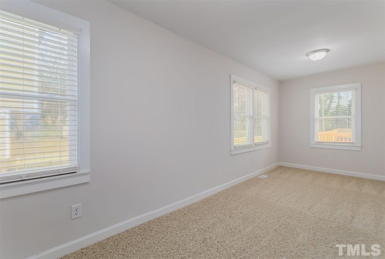 1115 Holmes Street Raleigh, NC 27601 - Photo 22 of 29