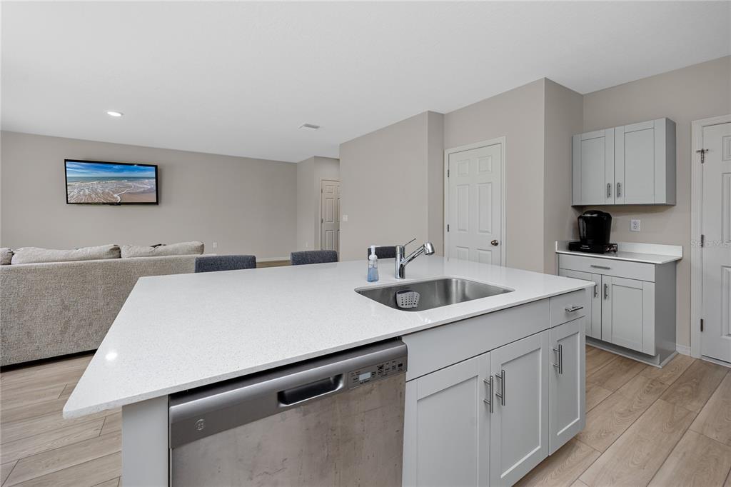 5556 Summer Sunset Drive Apollo Beach, FL 33572 - Photo 17 of 49