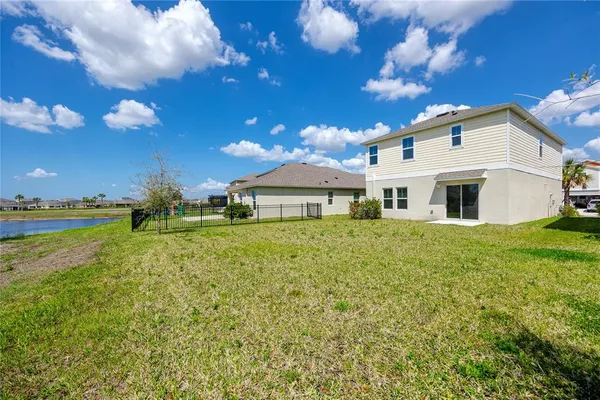 $2,900 | 5556 Summer Sunset Drive, Apollo Beach, FL 33572