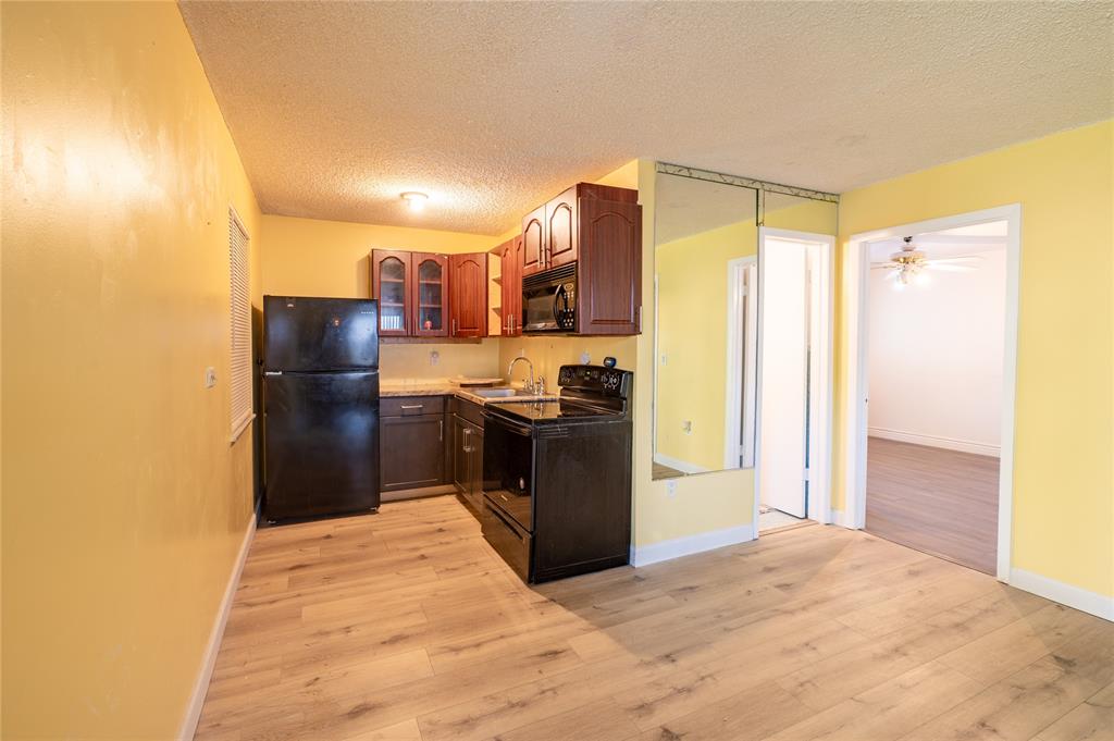 3167 Northwest 52nd Street Miami, FL 33142 - Photo 14 of 27 inlaw area great for large family