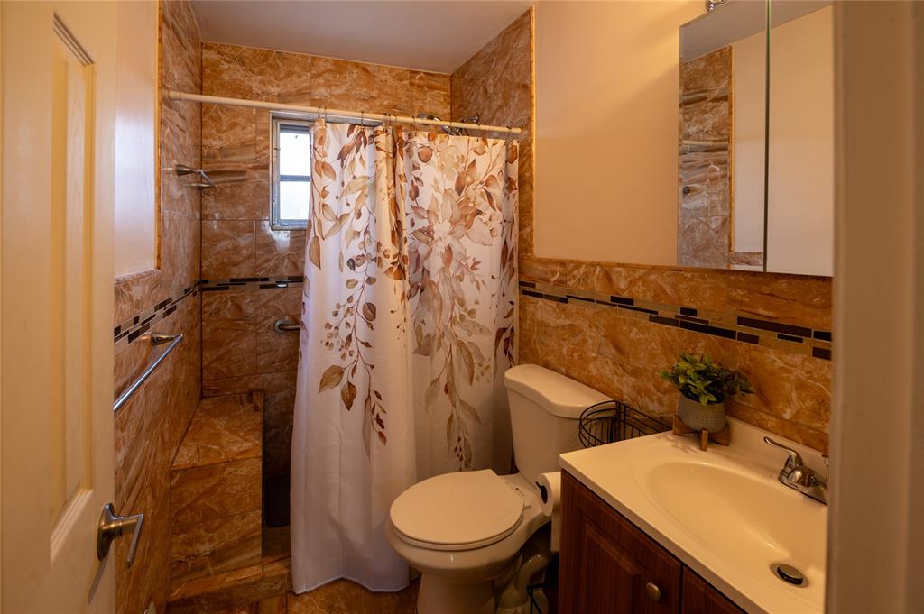 3167 Northwest 52nd Street Miami, FL 33142 - Photo 17 of 27