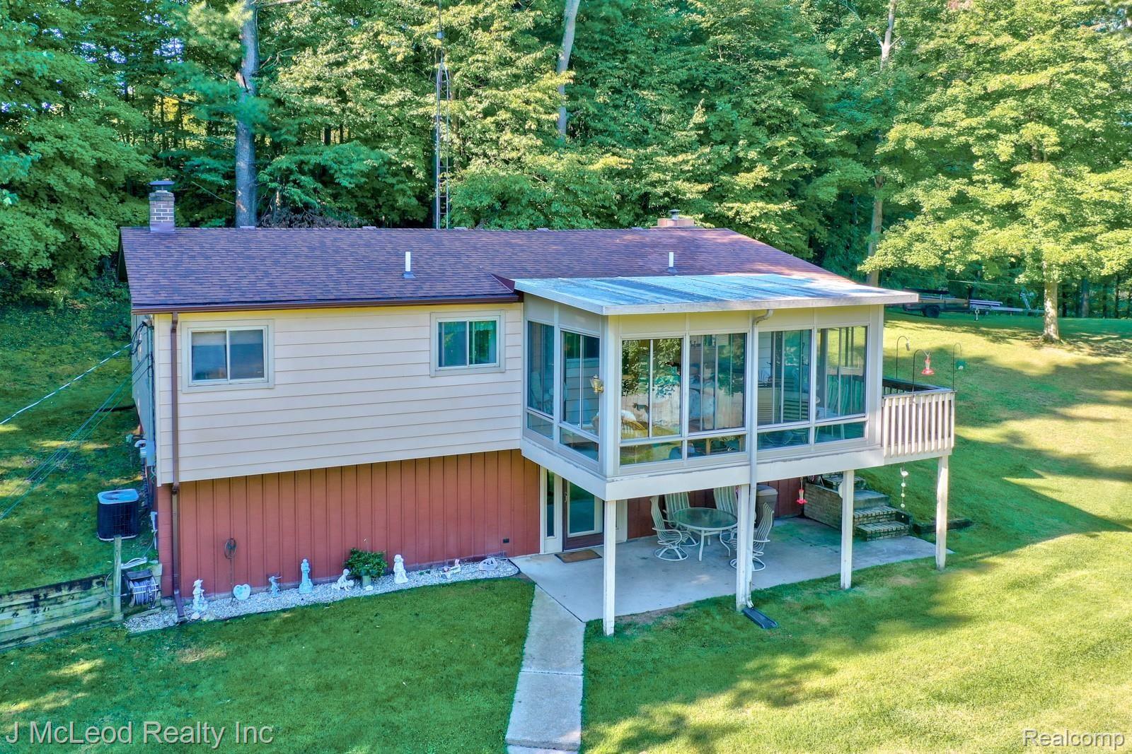 6095 Marathon Road Otter Lake, MI 48464 - Photo 49 of 59 6095 Marathon Otter Lake-49.jpg