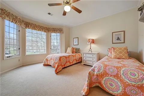 $2,000,000 | 60 Dundee Court, Loch Lloyd, MO 64012