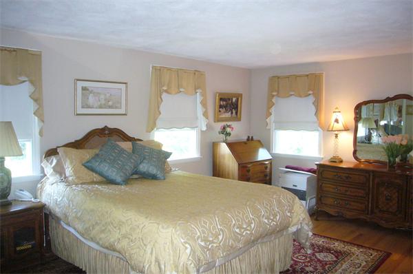 399 Cedar Brook Road Lynn, MA 01904 - Photo 18 of 29 Gallery Image 18