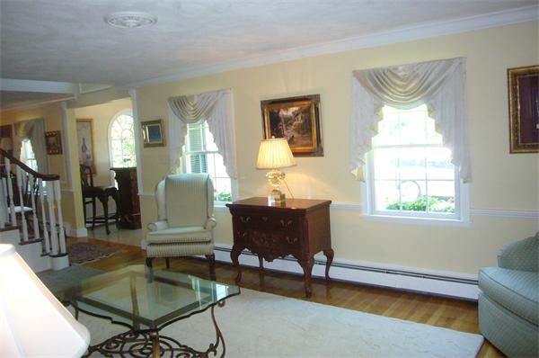 399 Cedar Brook Road Lynn, MA 01904 - Photo 4 of 29 Gallery Image 4