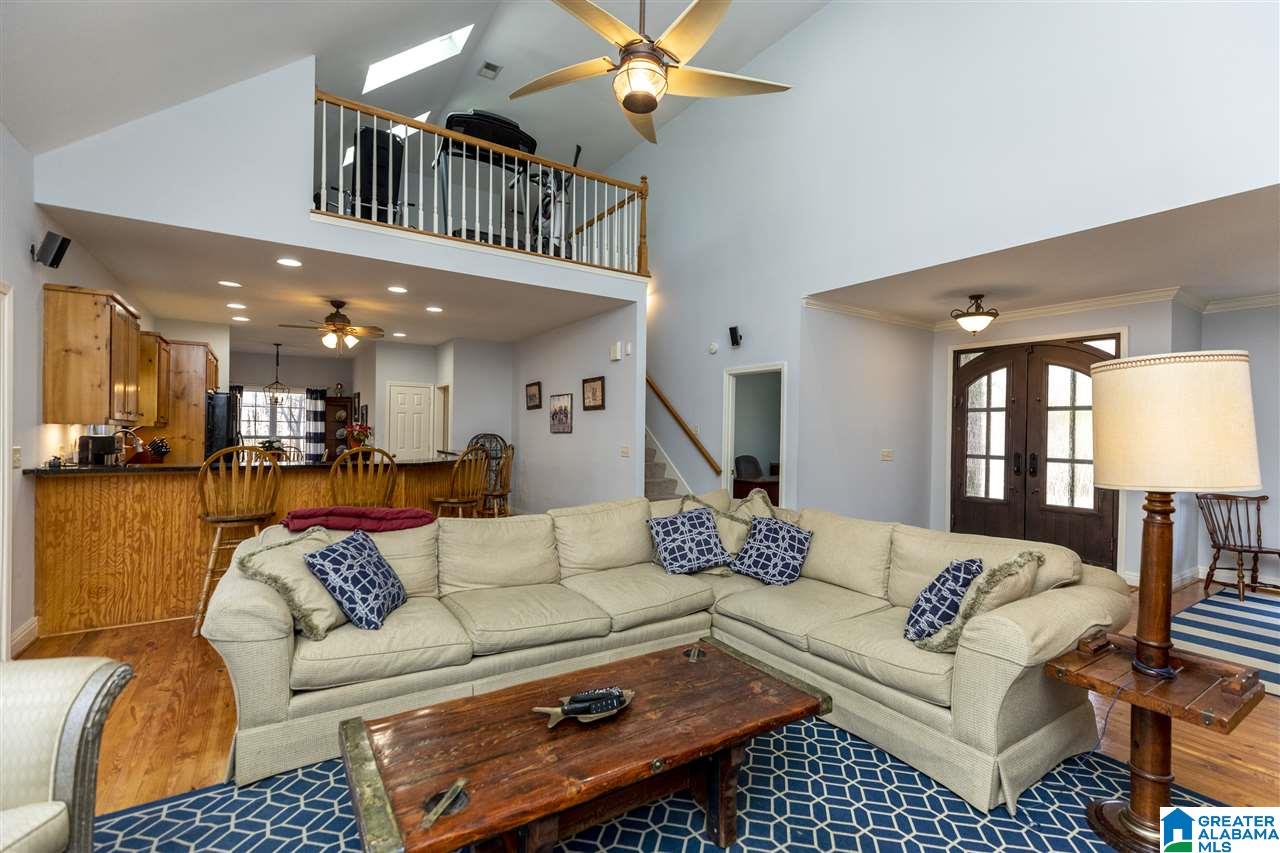 116 High Crest Road Pelham, AL 35124 - Photo 4 of 44