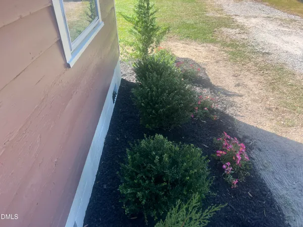 $190,000 | 122 Bill Avery Road, Coats, NC 27521