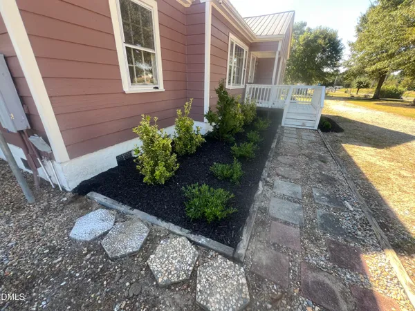 $190,000 | 122 Bill Avery Road, Coats, NC 27521