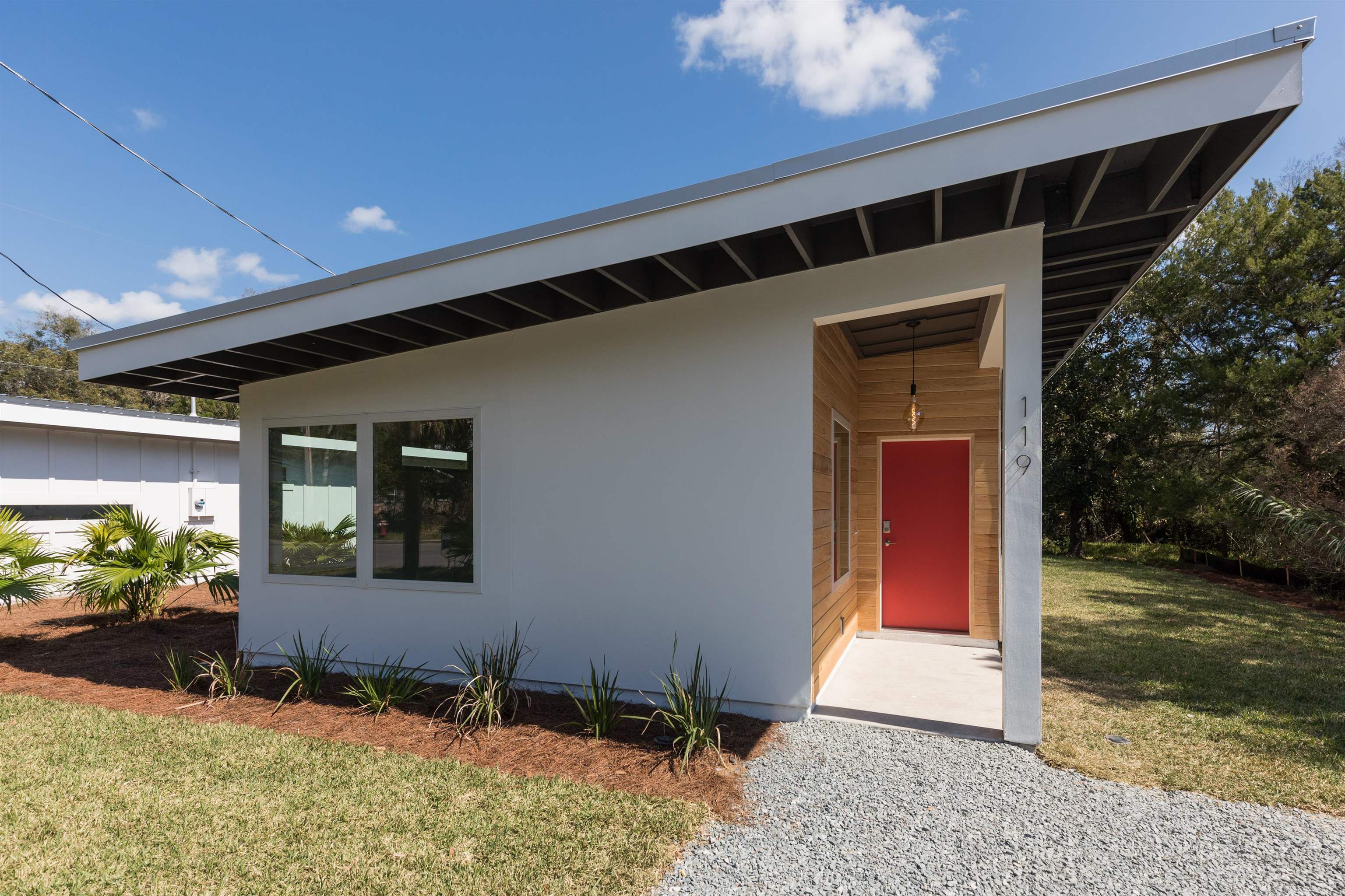 561 Live Oak Street St. Augustine, FL 32084 - Photo 28 of 30 a view of an outdoor space
