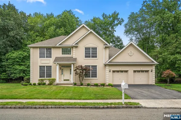 $1,195,000 | 7 Woods Edge Road, Old Tappan, NJ 07675