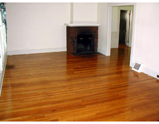 121 Riddell Street Greenfield, MA 01301 - Photo 4 of 6 Gallery Image 4