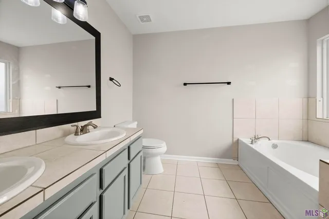 $225,000 | 13551 Rose Drive, Walker, LA 70785