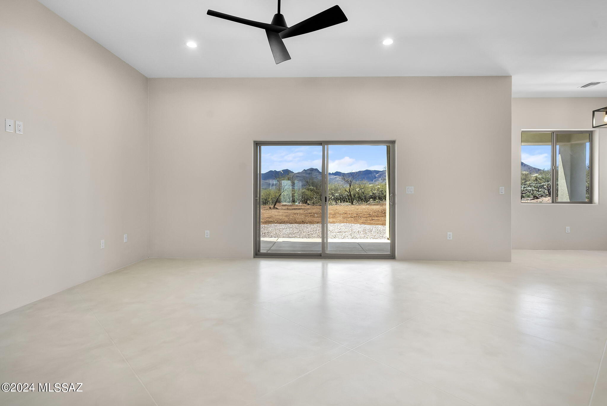 104 Headge Court Rio Rico, AZ 85648 - Photo 15 of 34