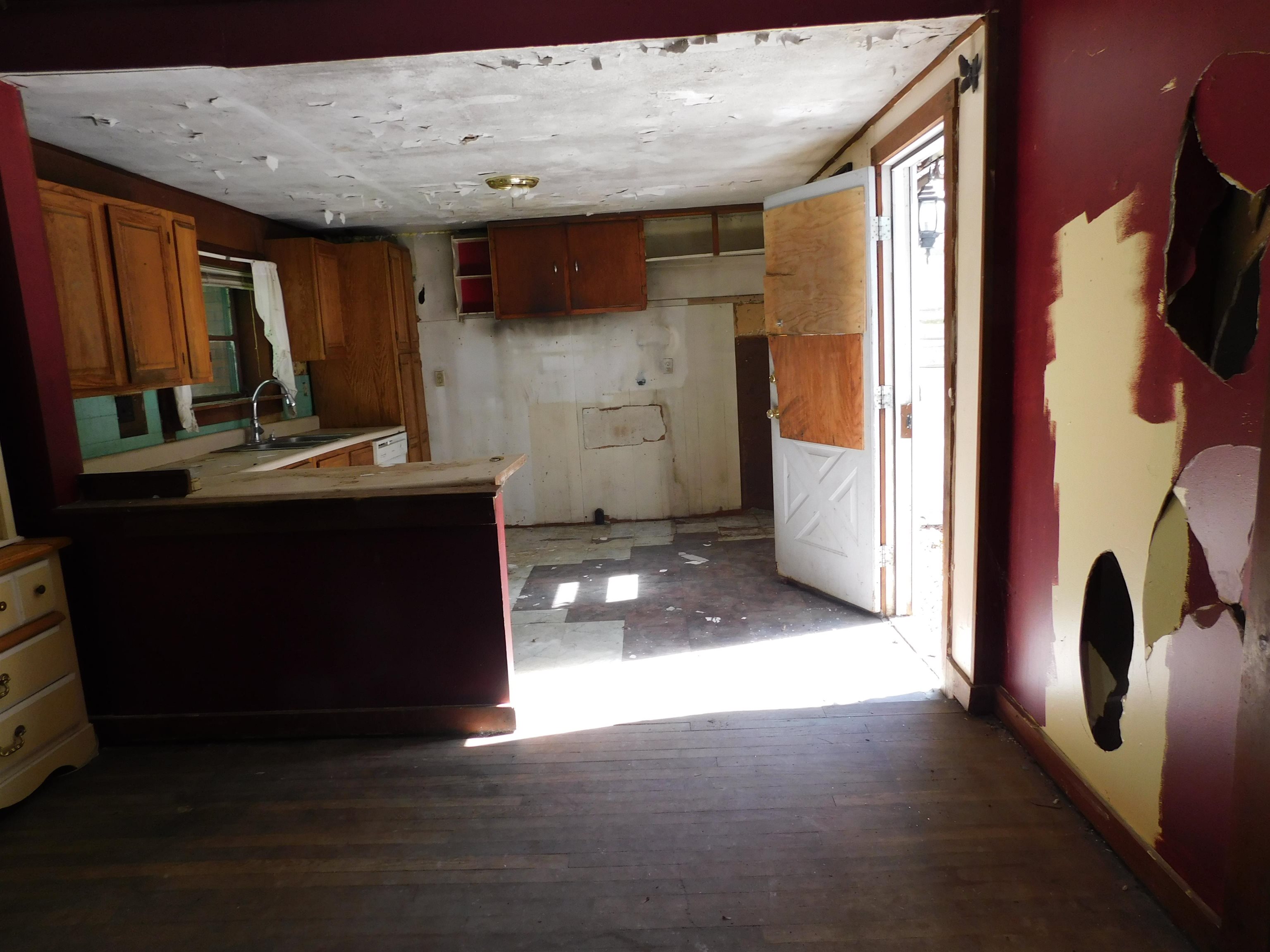 296 Massey Road Springfield, VT 05156 - Photo 3 of 29