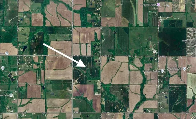 $2,095,500 | 175-th South Sunflower Road, Edgerton, KS 66030