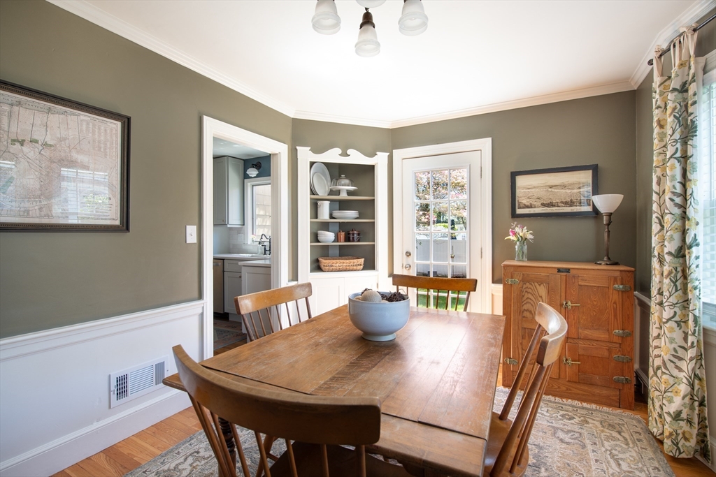 22 Newcastle Road Peabody, MA 01960 - Photo 6 of 29 Gallery Image 6