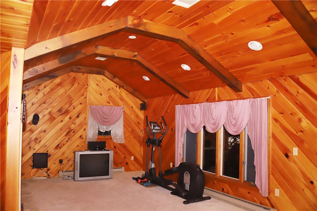 61 Kenyon Road Cranston, RI 02910 - Photo 11 of 40 Gallery Image 11