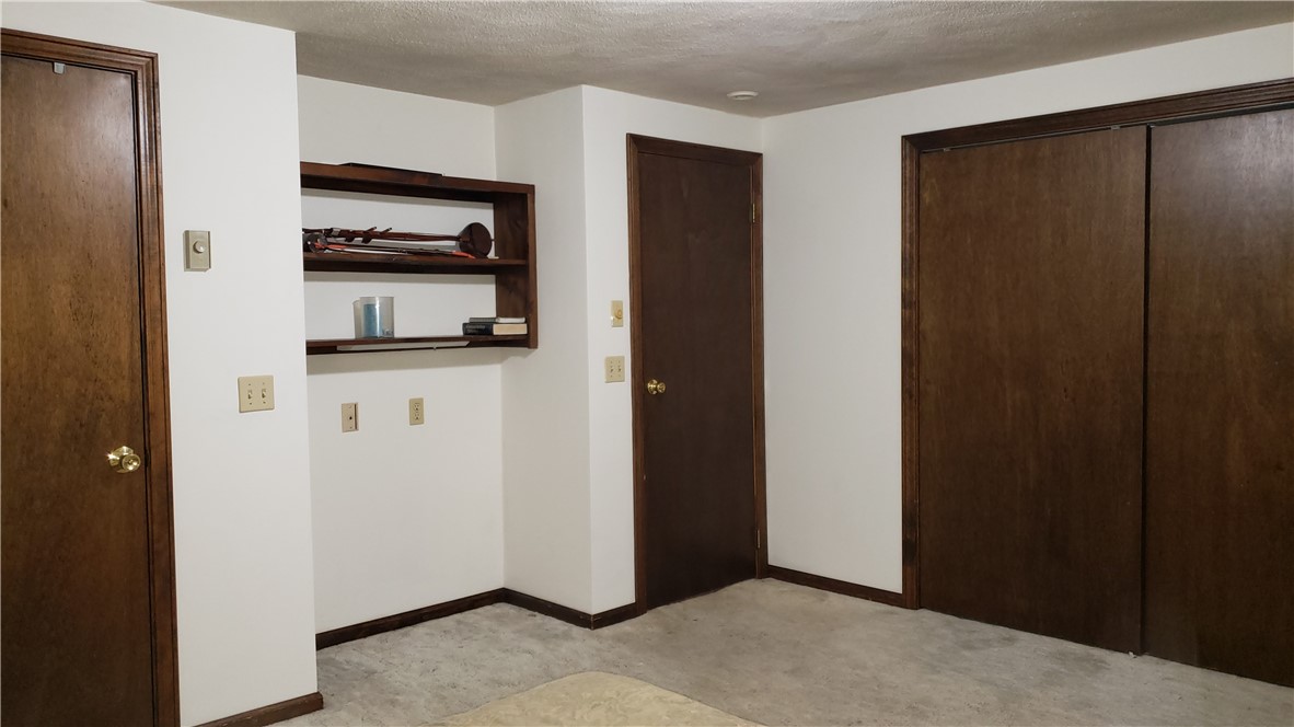 61 Kenyon Road Cranston, RI 02910 - Photo 16 of 40 Gallery Image 16