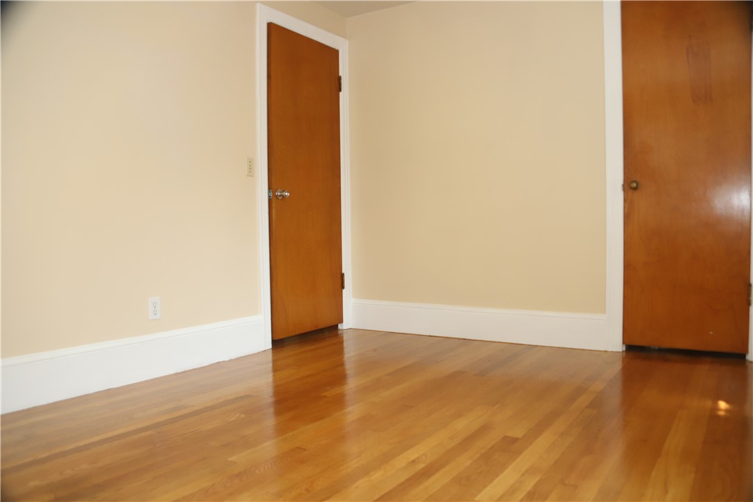 61 Kenyon Road Cranston, RI 02910 - Photo 19 of 40 Gallery Image 19