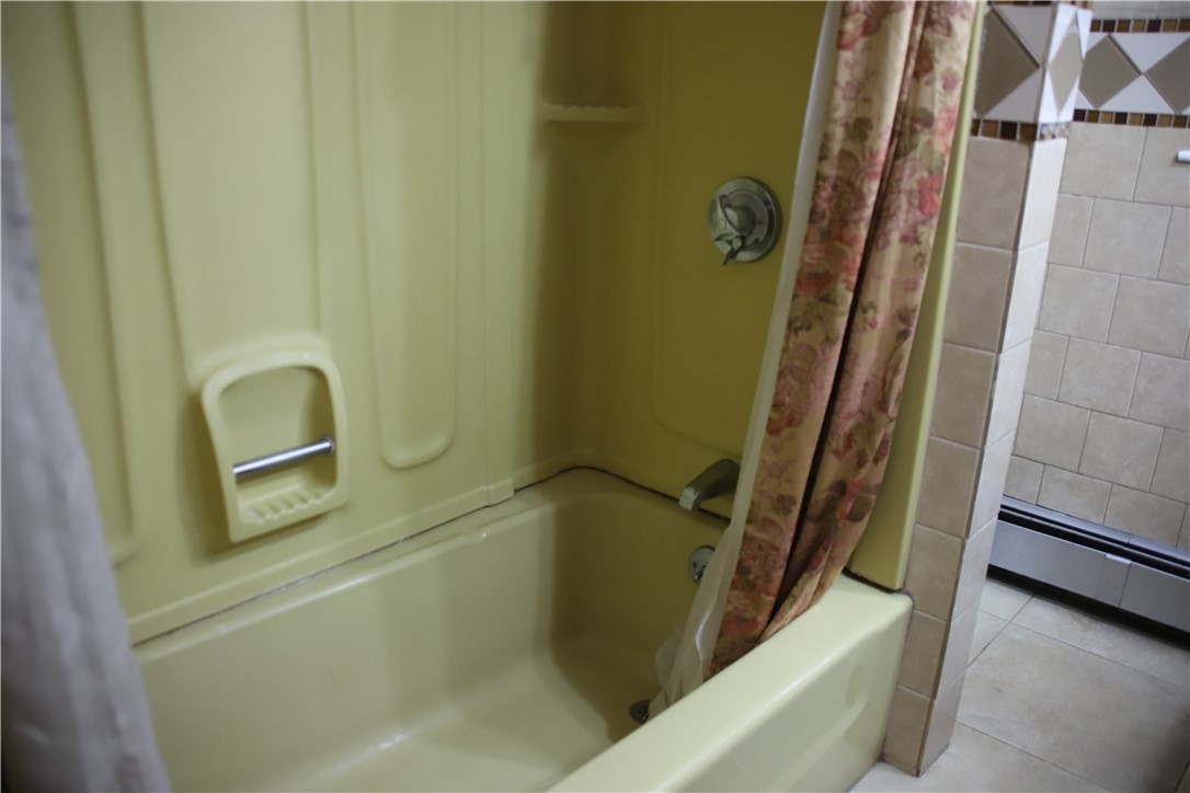 61 Kenyon Road Cranston, RI 02910 - Photo 24 of 40 Gallery Image 24