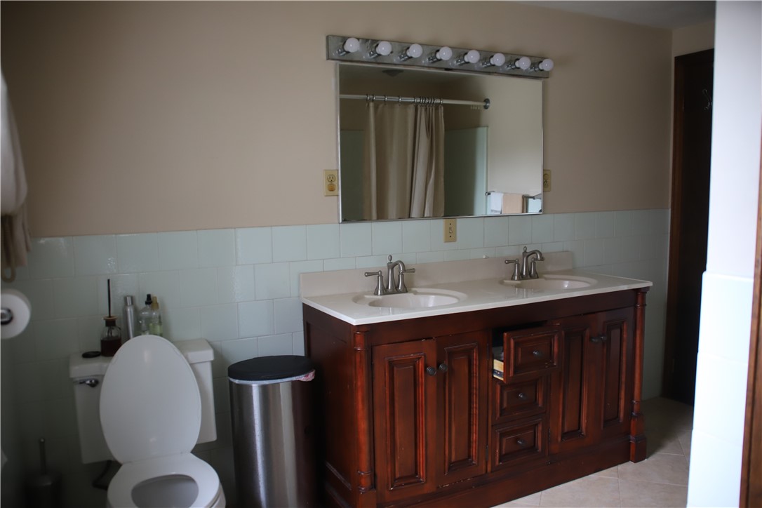 61 Kenyon Road Cranston, RI 02910 - Photo 26 of 40 Gallery Image 26