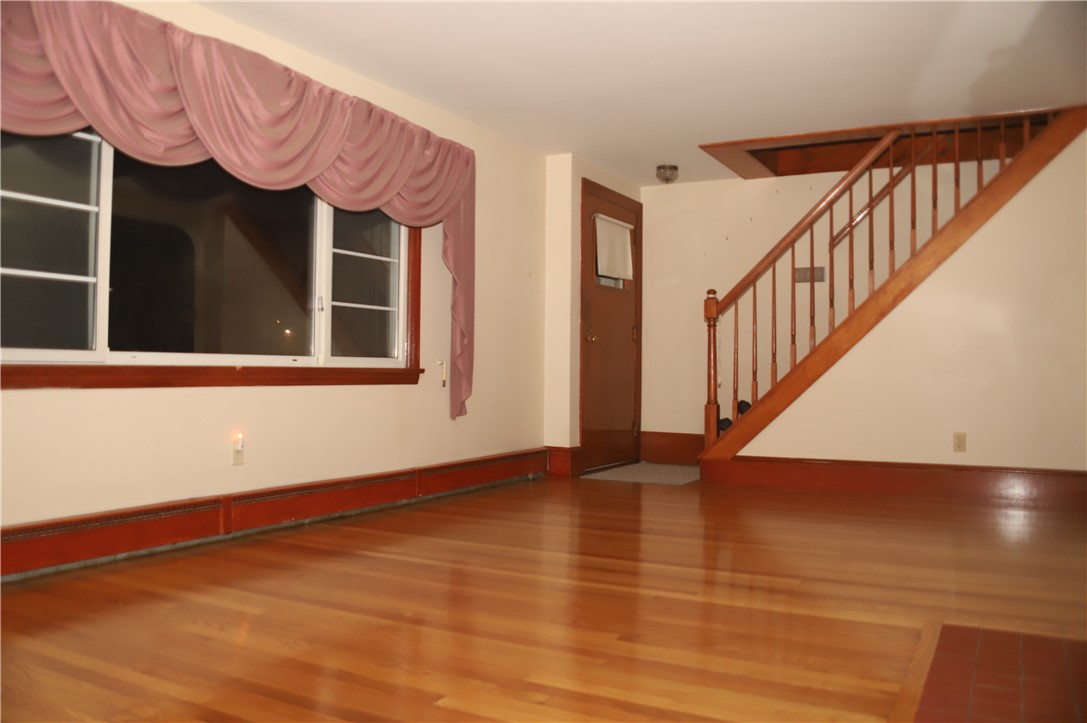 61 Kenyon Road Cranston, RI 02910 - Photo 36 of 40 Gallery Image 36