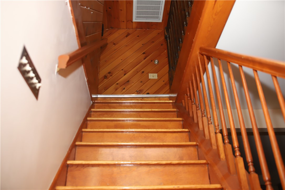 61 Kenyon Road Cranston, RI 02910 - Photo 10 of 40 Gallery Image 10