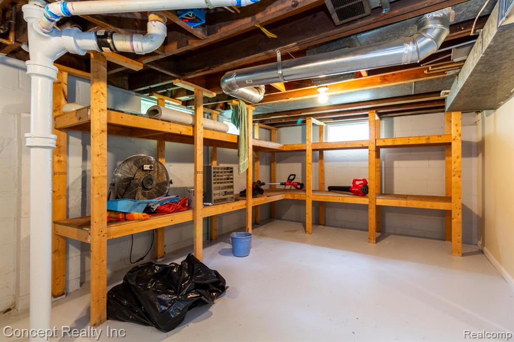 14225 Reeck Road Southgate, MI 48195 - Photo 32 of 39 Gallery Image 32